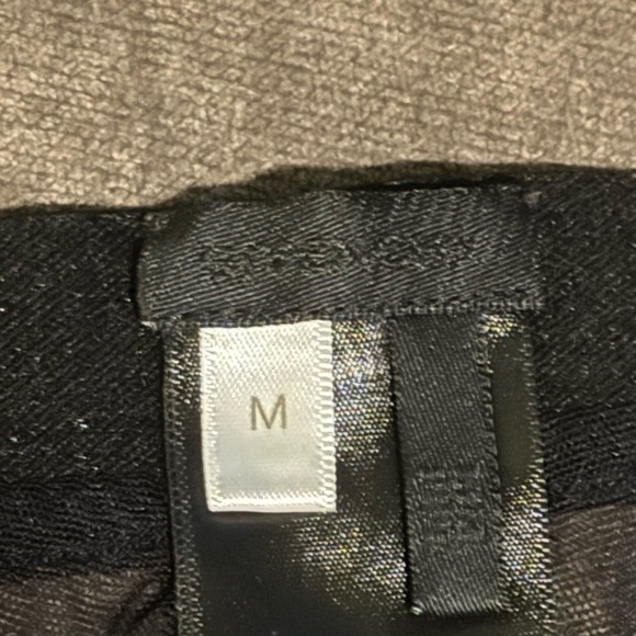 Black Givenchy leggings. Mesh with all over Givenchy logo. - Picture 10 of 12